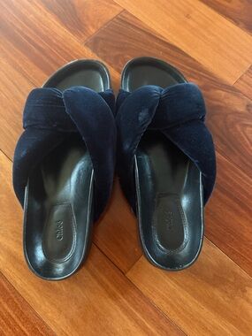 Chloé Navy Velvet Knotted Slide Mules
